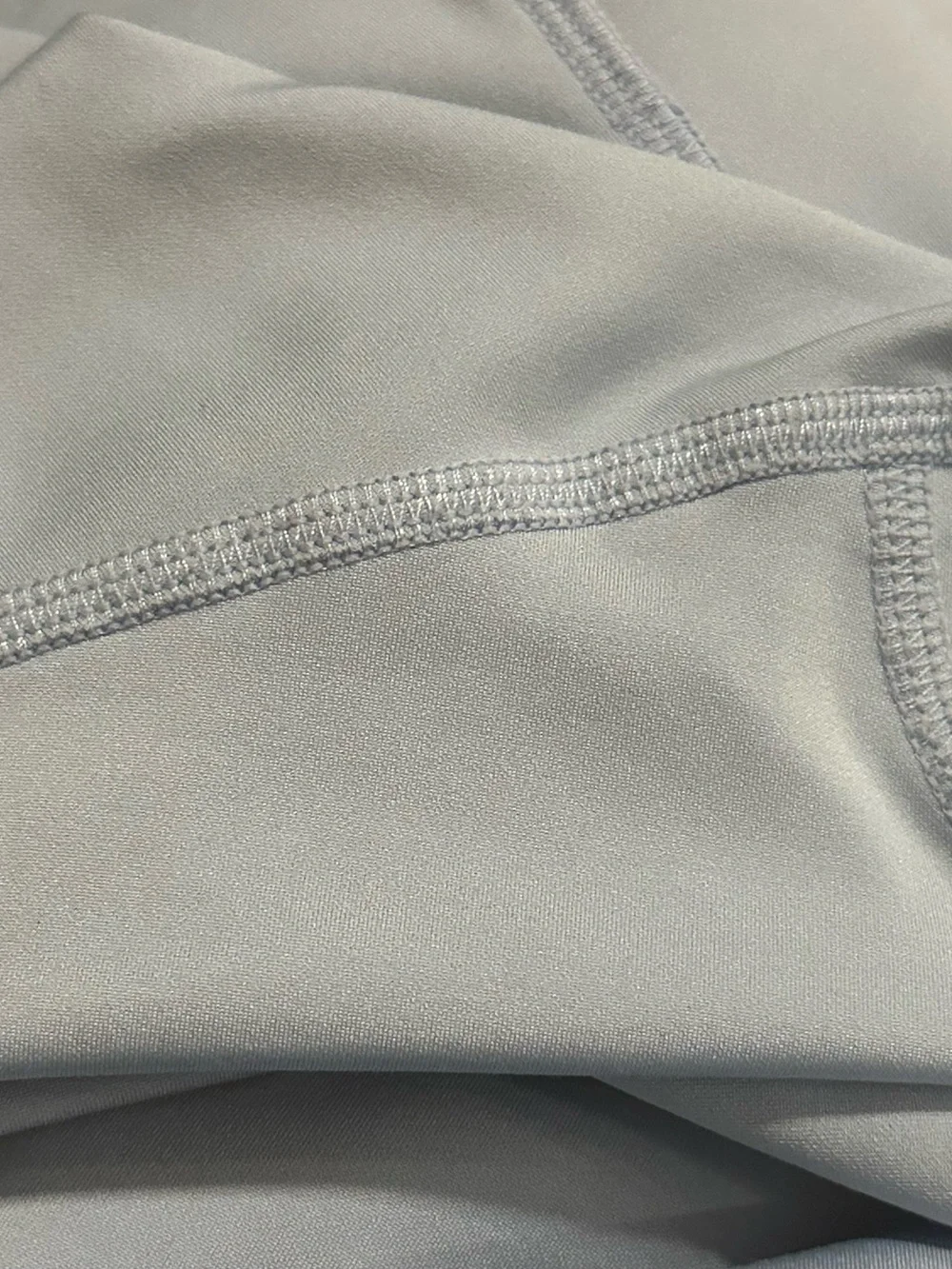 EUC Alo Celeste Silver Logo Air Lift